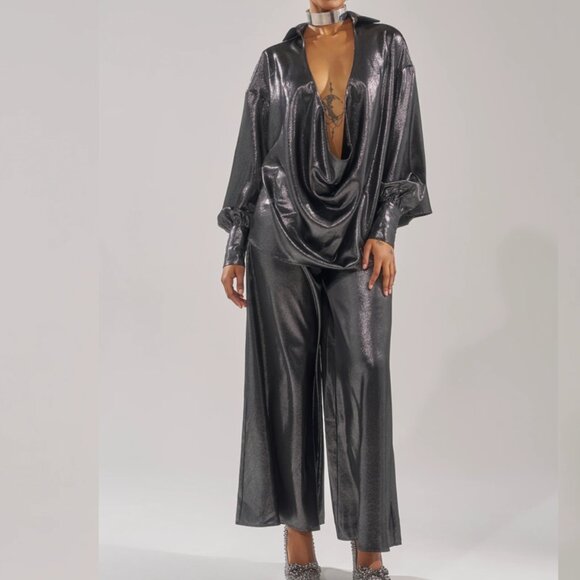 Akira Melinia Metallic Wide Leg Pant - Picture 4 of 4